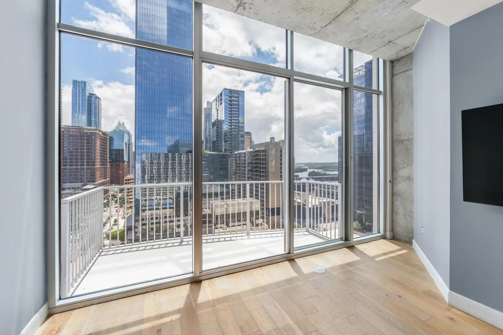 360 Nueces Street Austin TX 78701