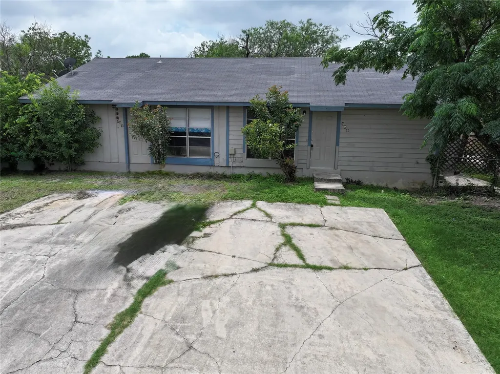 427-429 Zachry Drive San Antonio TX 78228