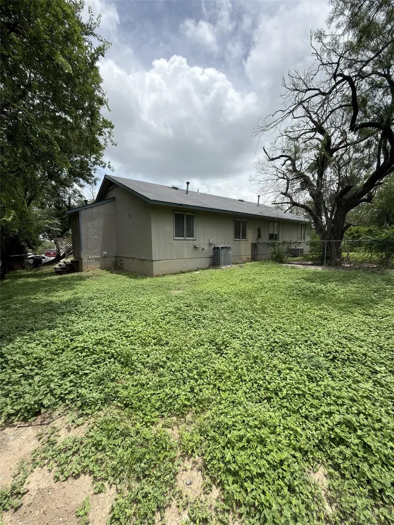 427-429 Zachry Drive San Antonio TX 78228