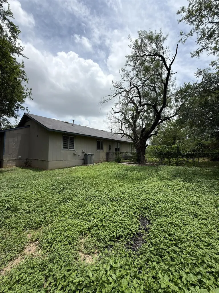 427-429 Zachry Drive San Antonio TX 78228