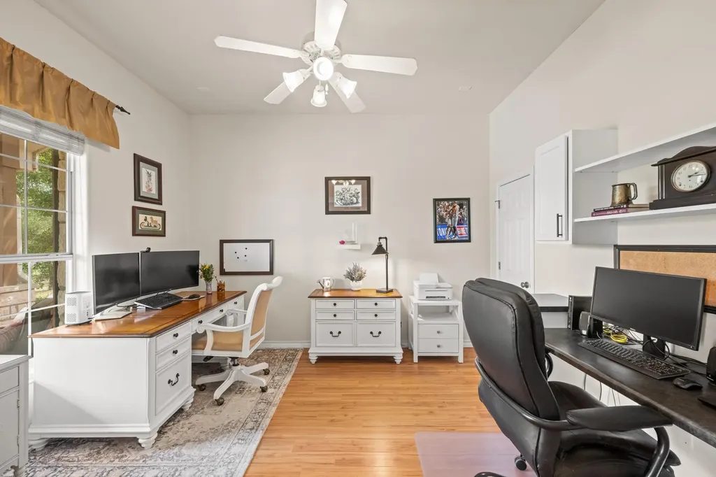 508 S Lariat Circle Dripping Springs TX 78620