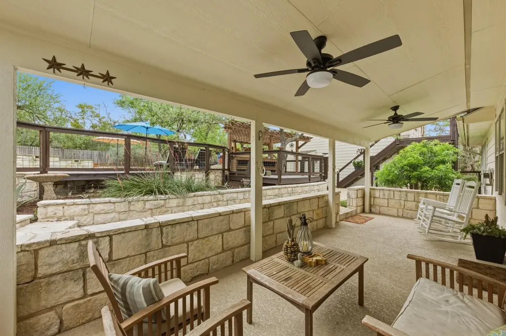 508 S Lariat Circle Dripping Springs TX 78620