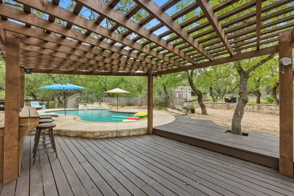 508 S Lariat Circle Dripping Springs TX 78620