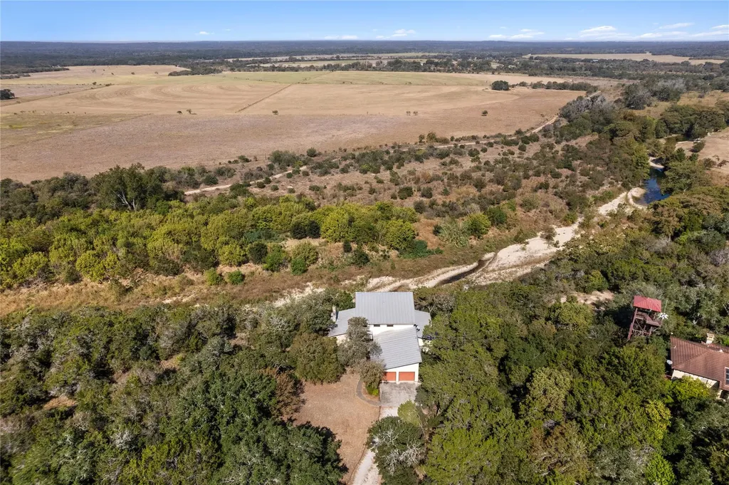 212 Comanche Camp Kyle TX 78640