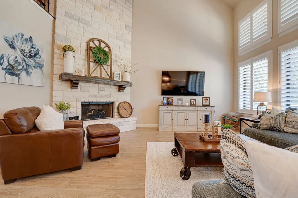 112 Mescalero Liberty Hill TX 78642