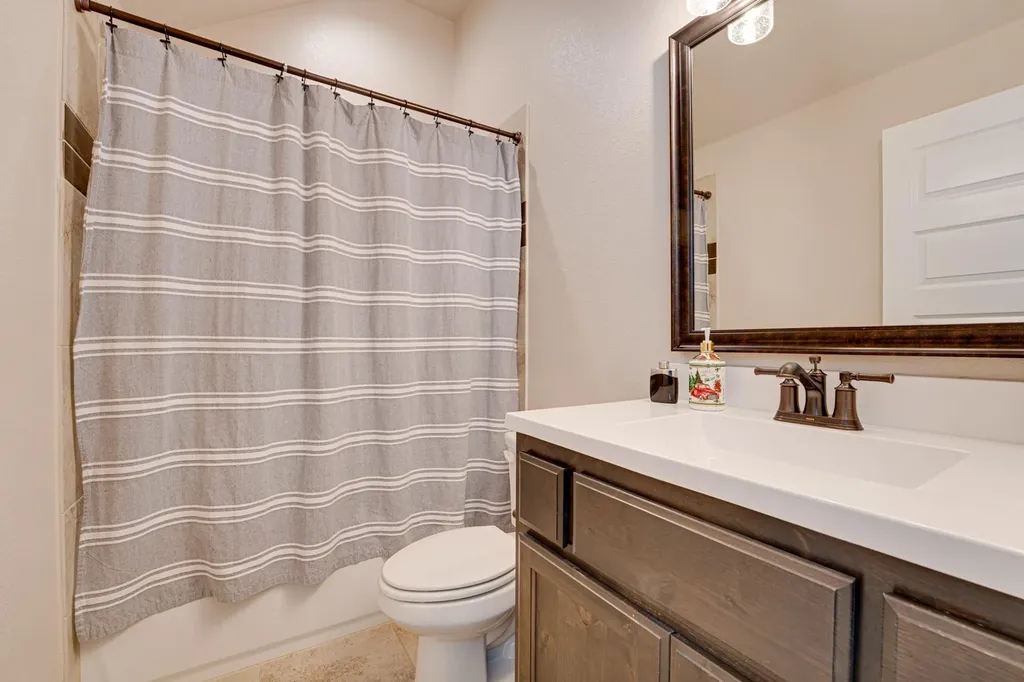 112 Mescalero Liberty Hill TX 78642