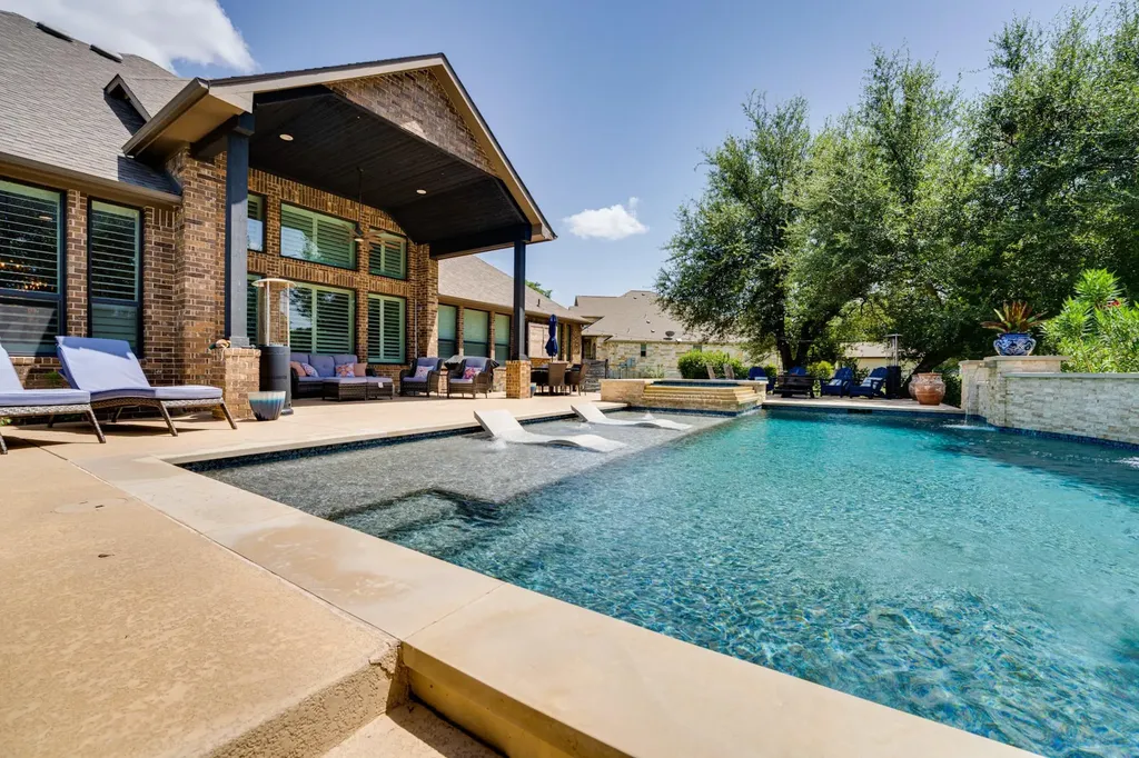 112 Mescalero Liberty Hill TX 78642