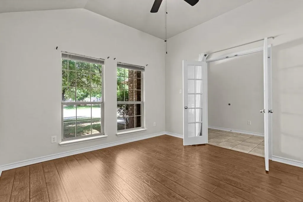 107 S Treasure Oaks Drive Leander TX 78641