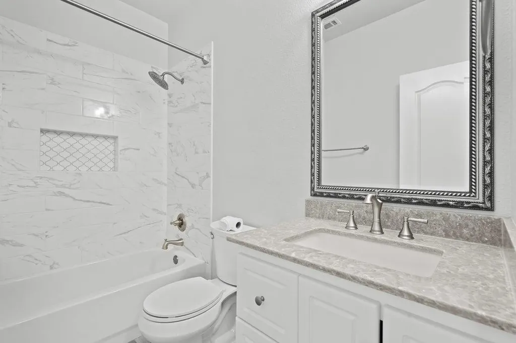 107 S Treasure Oaks Drive Leander TX 78641