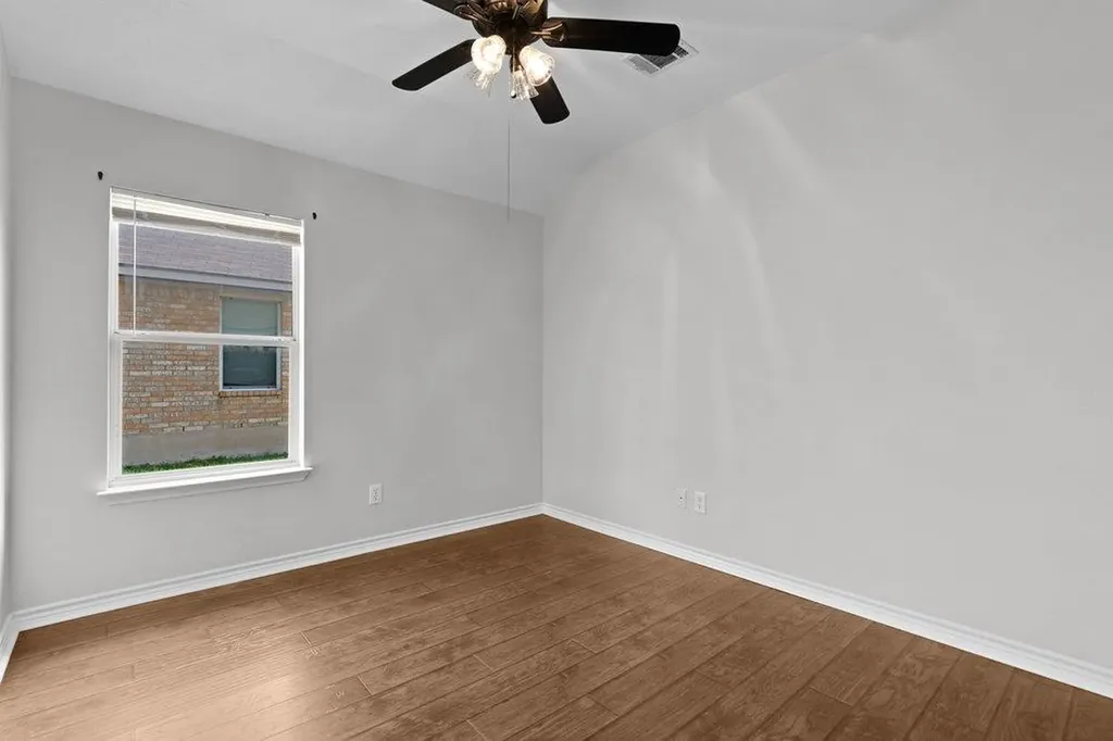 107 S Treasure Oaks Drive Leander TX 78641