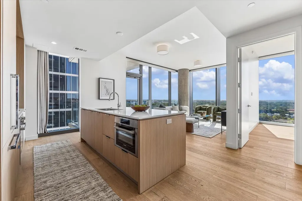 44 East Avenue Austin TX 78701