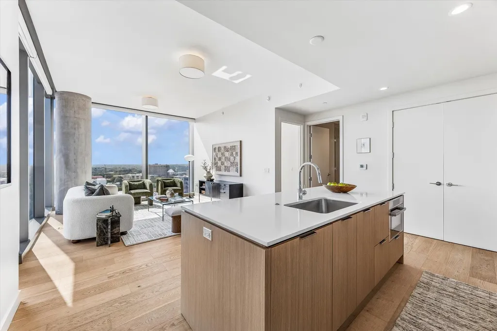 44 East Avenue Austin TX 78701
