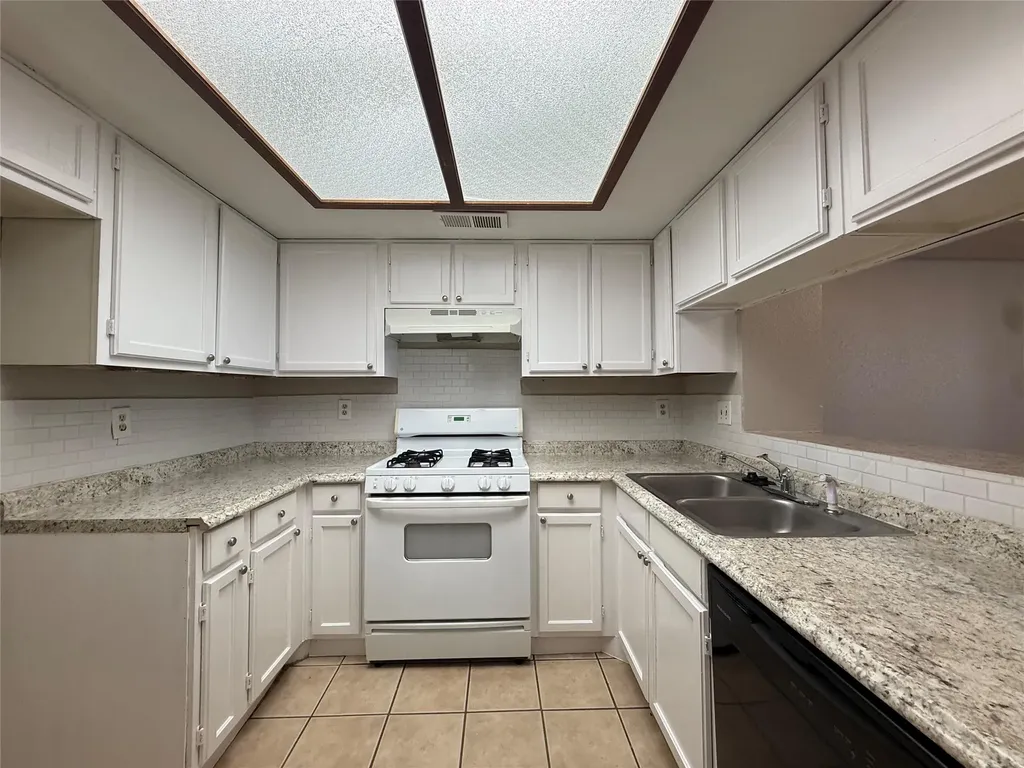 12307 Deer Falls Drive Austin TX 78664