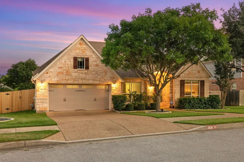 604 Navigator Drive Austin TX 78717