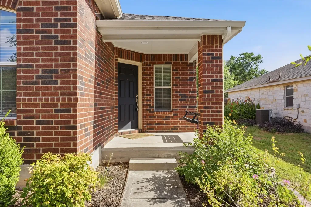1069 Talley Loop Buda TX 78610