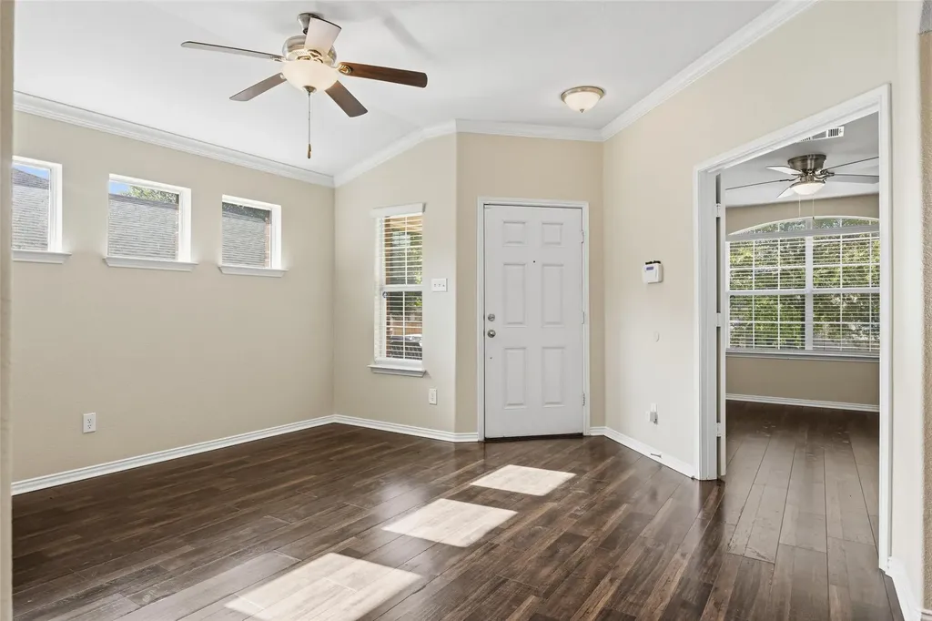 1069 Talley Loop Buda TX 78610