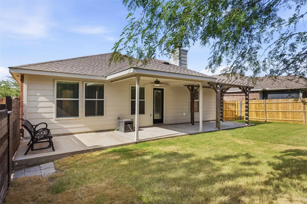 1069 Talley Loop Buda TX 78610