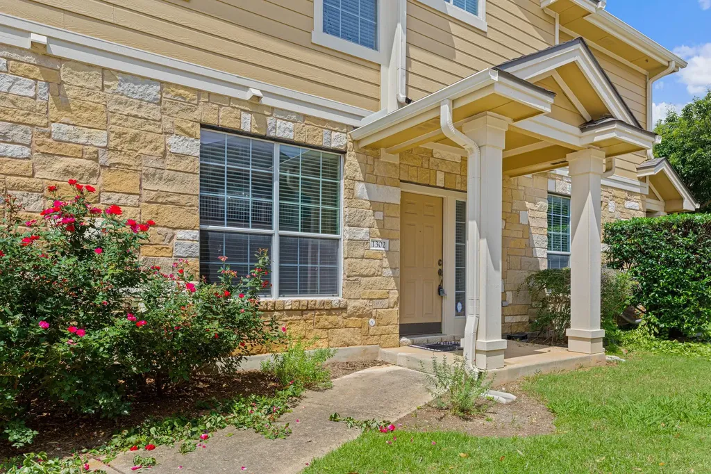 16100 S Great Oaks Drive Round Rock TX 78681