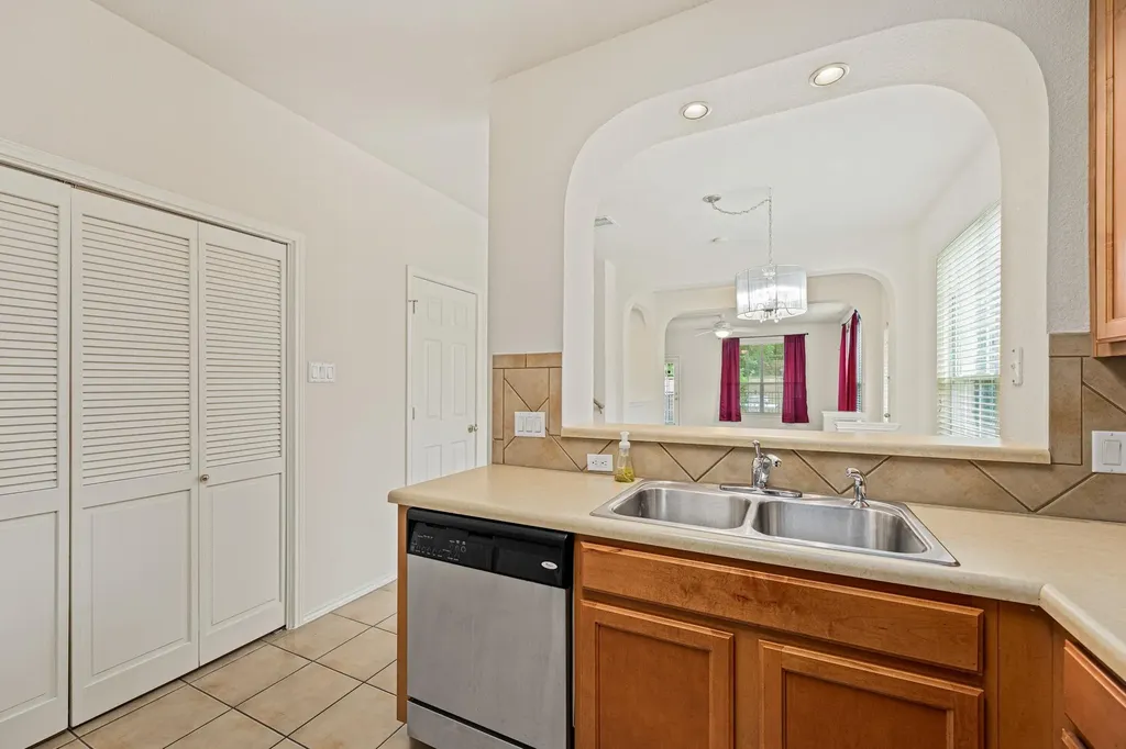 16100 S Great Oaks Drive Round Rock TX 78681