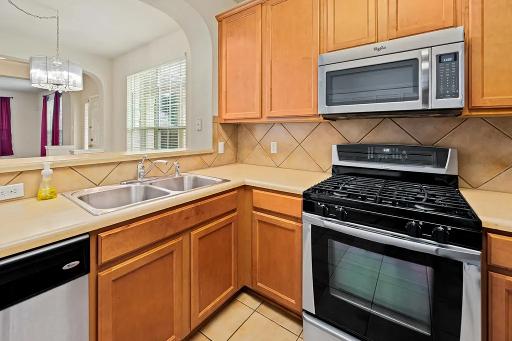 16100 S Great Oaks Drive Round Rock TX 78681