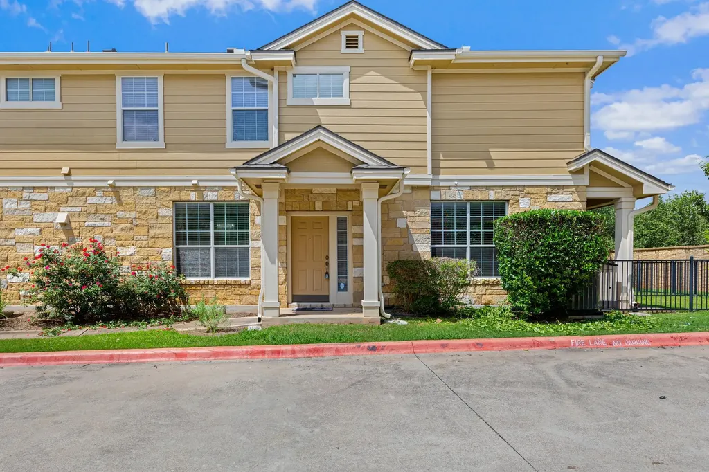 16100 S Great Oaks Drive Round Rock TX 78681