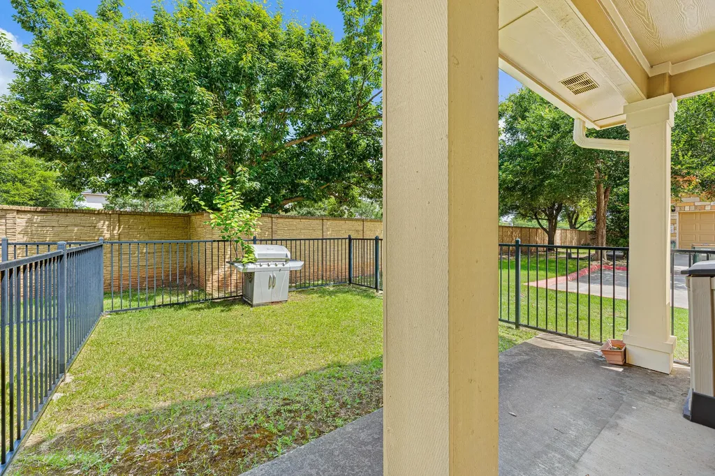16100 S Great Oaks Drive Round Rock TX 78681
