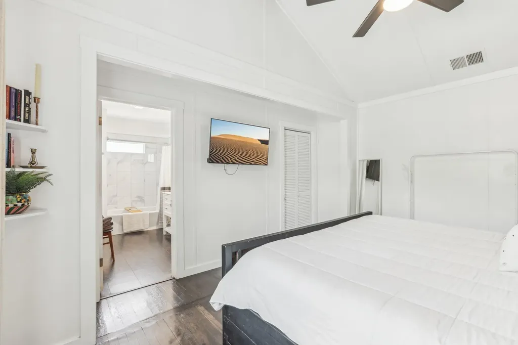106 County Road 425 Spicewood TX 78669