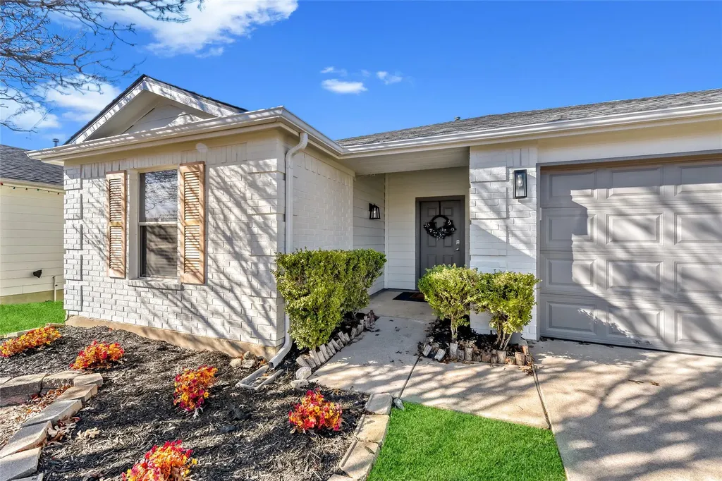 292 Spruce Drive Kyle TX 78640