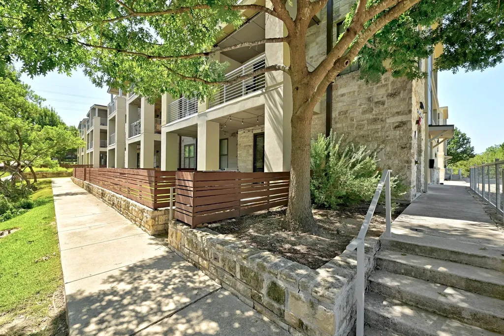 2801 Dulce Lane Austin TX 78704