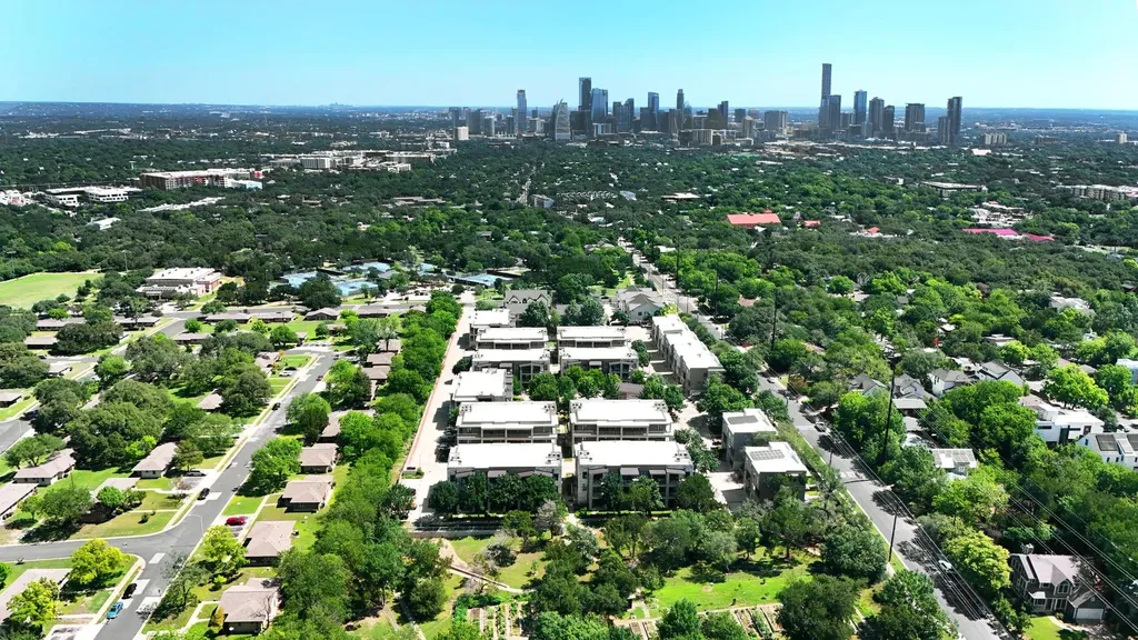 2801 Dulce Lane Austin TX 78704