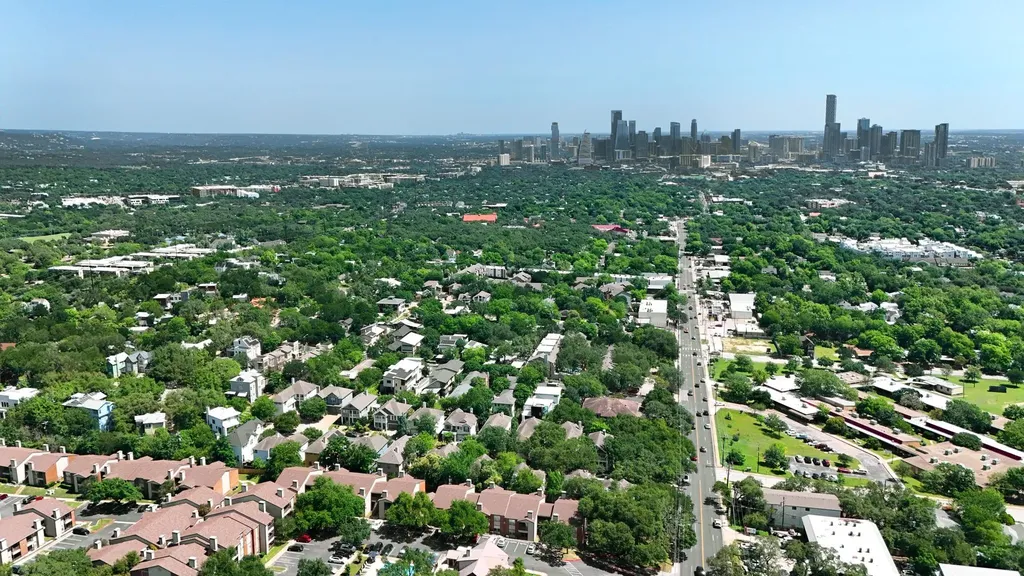 2801 Dulce Lane Austin TX 78704