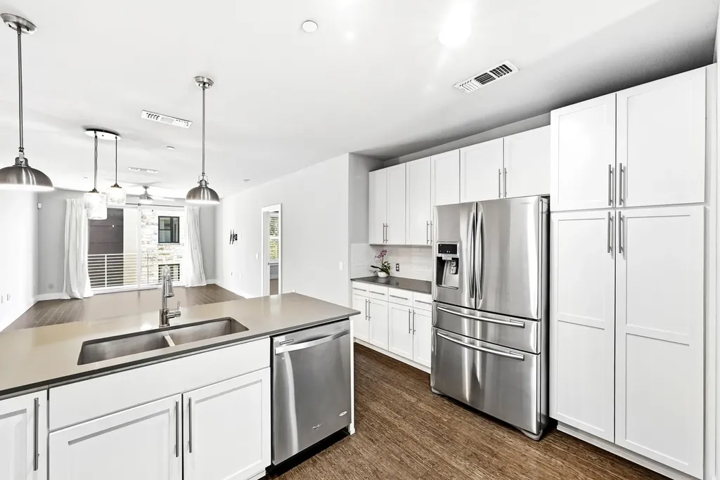 2801 Dulce Lane Austin TX 78704