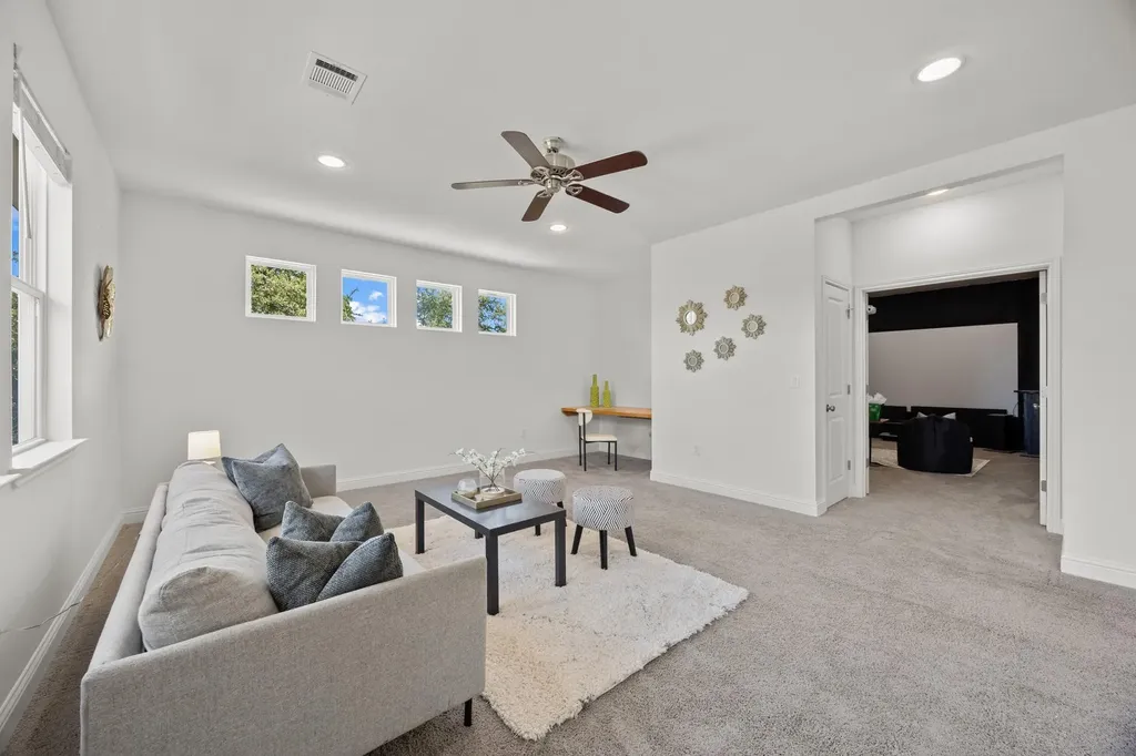5305 Mandevilla Drive Austin TX 78739