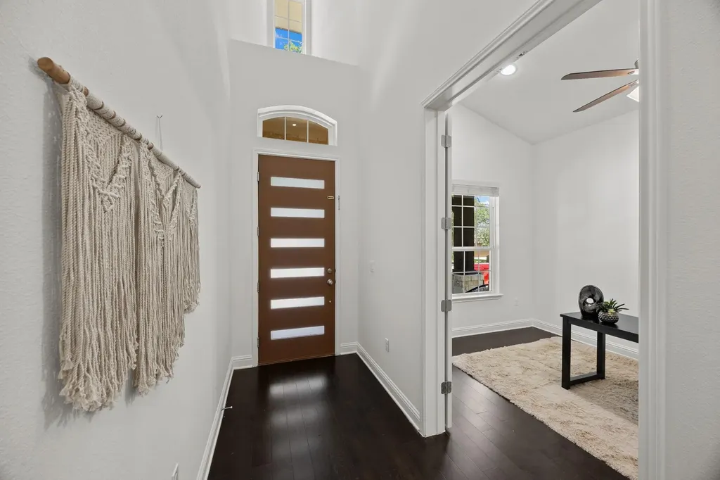 5305 Mandevilla Drive Austin TX 78739