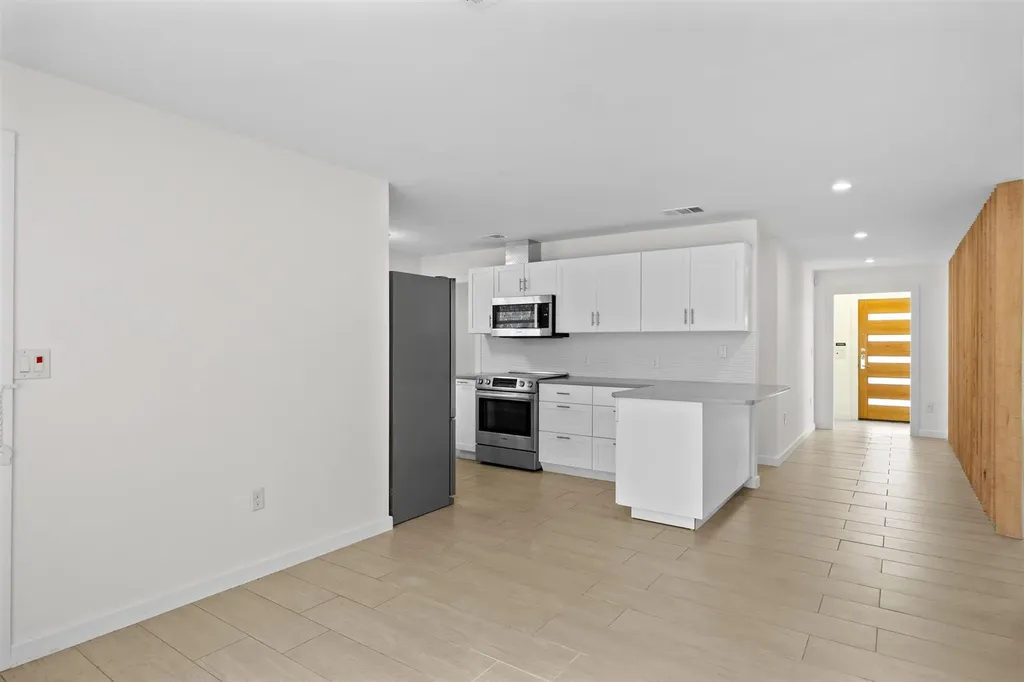 11907 Pollyanna Avenue Austin TX 78753