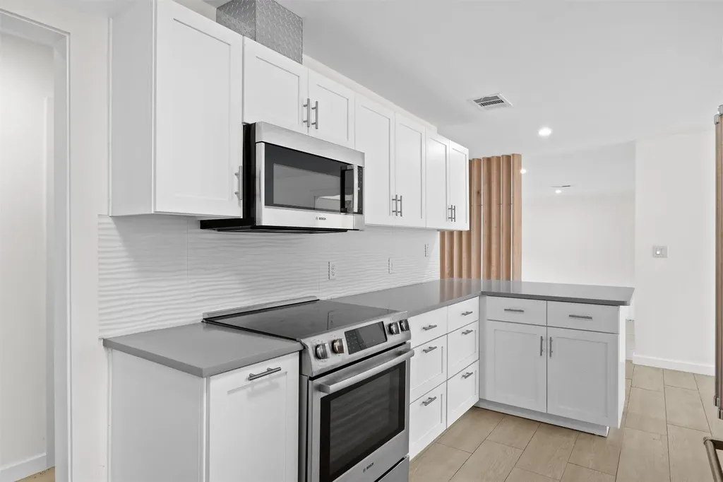 11907 Pollyanna Avenue Austin TX 78753