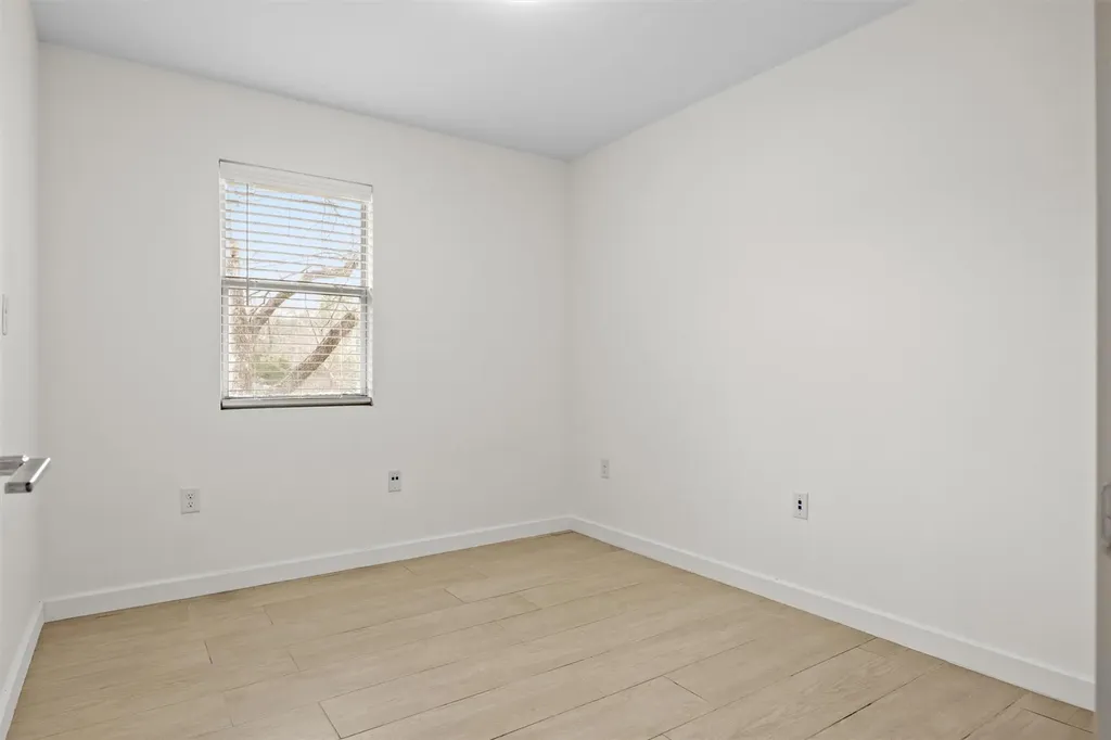 11907 Pollyanna Avenue Austin TX 78753