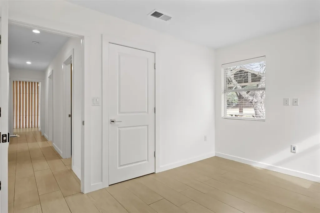 11907 Pollyanna Avenue Austin TX 78753