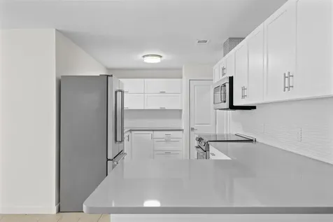 11907 Pollyanna Avenue Austin TX 78753