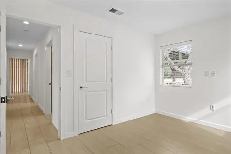 11907 Pollyanna Avenue Austin TX 78753