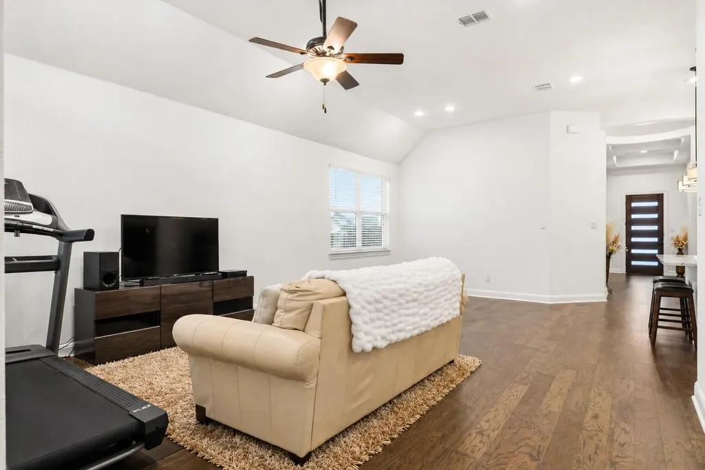 209 Rainier Drive Kyle TX 78640