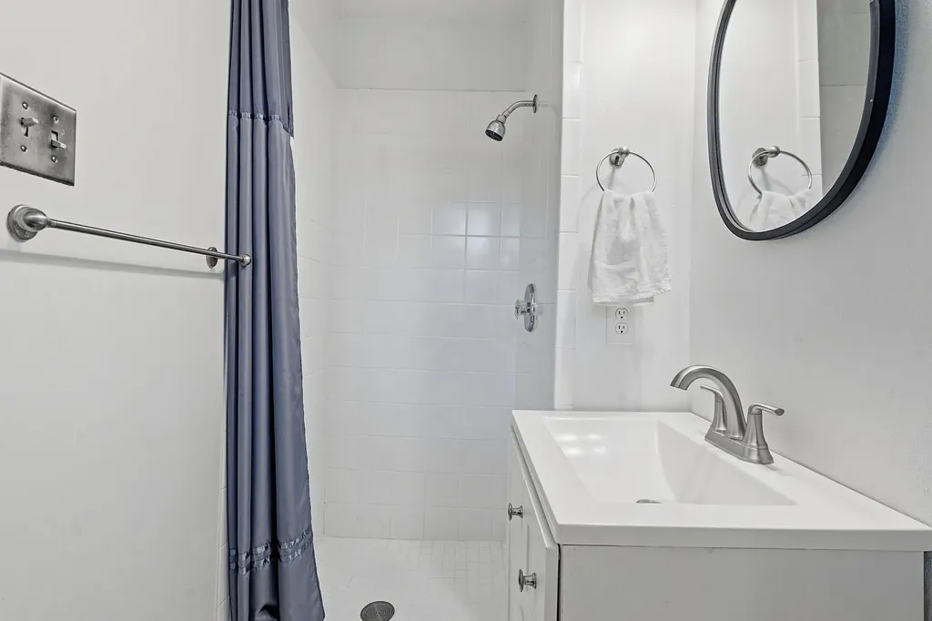5502 Westminster Drive Austin TX 78723
