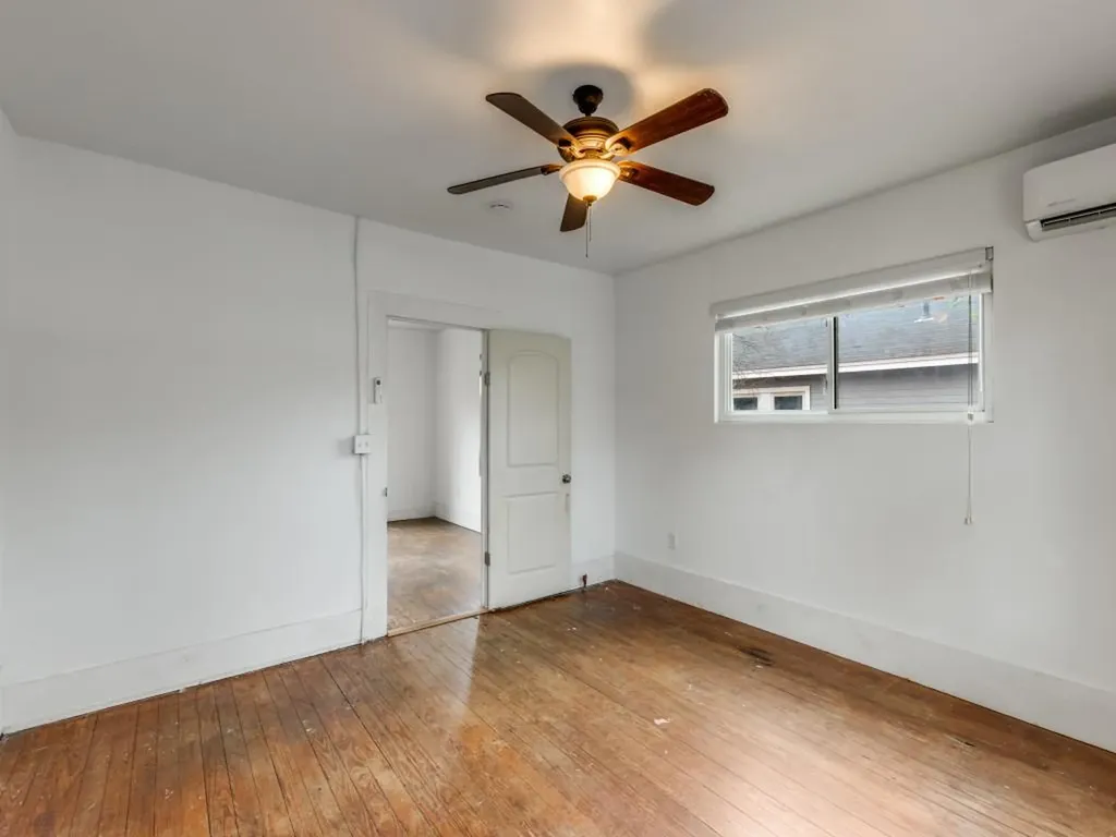 1903 E 10th Street Austin TX 78702