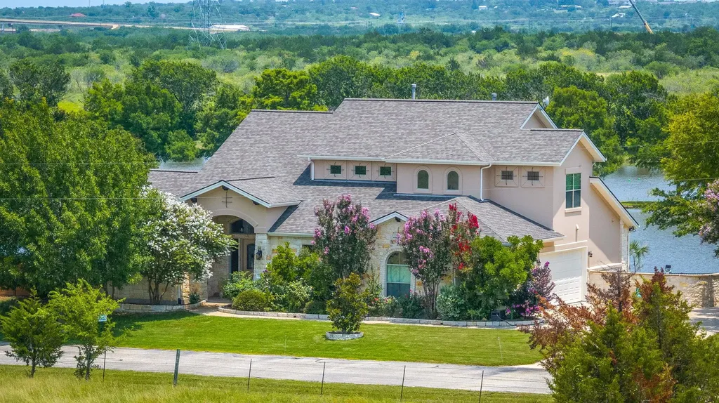 12407 Aquaplex Drive Buda TX 78610