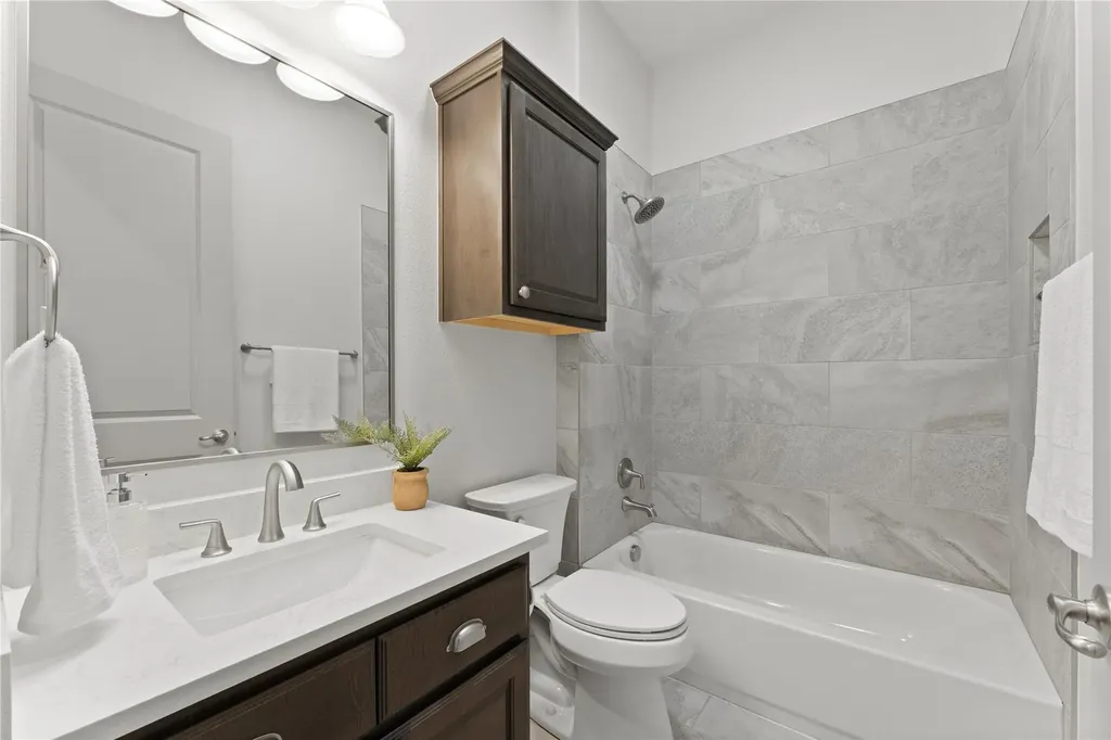 119 Hidden Canyon Cove Driftwood TX 78619