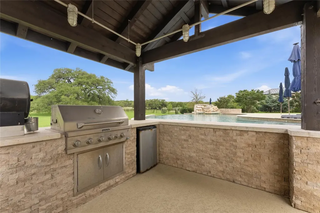 119 Hidden Canyon Cove Driftwood TX 78619