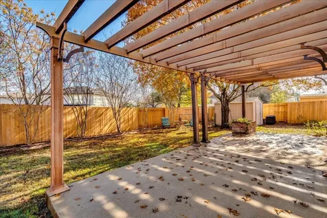 135 Soapberry Kyle TX 78640
