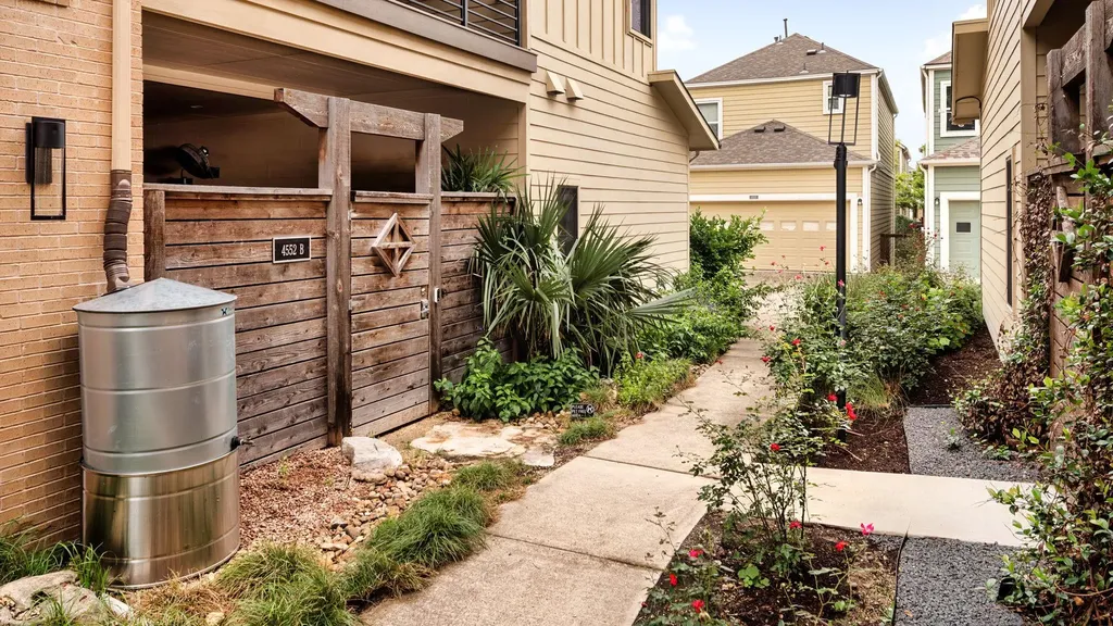 4552 Page Street Austin TX 78723