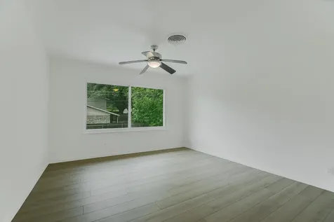 2605 Loyola Lane Austin TX 78723
