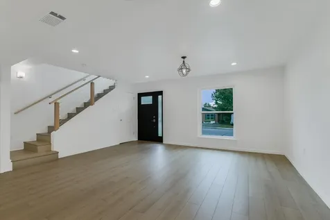 2605 Loyola Lane Austin TX 78723